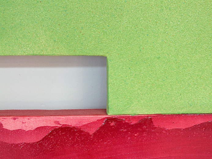 burgandypullwithgreensfromapearspray_detail